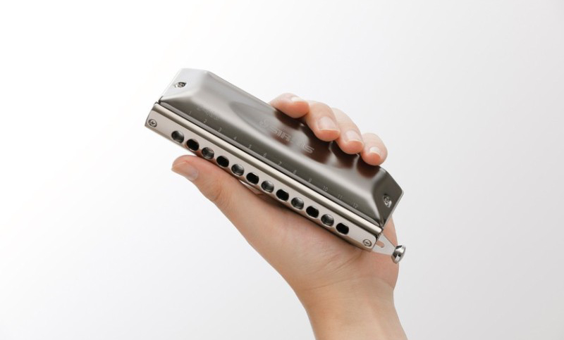 suzuki bass harmonica
