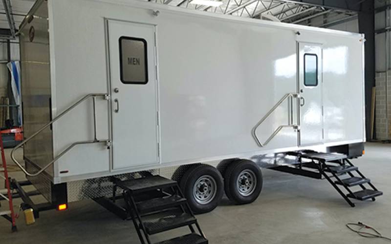 Luxury bathroom trailer