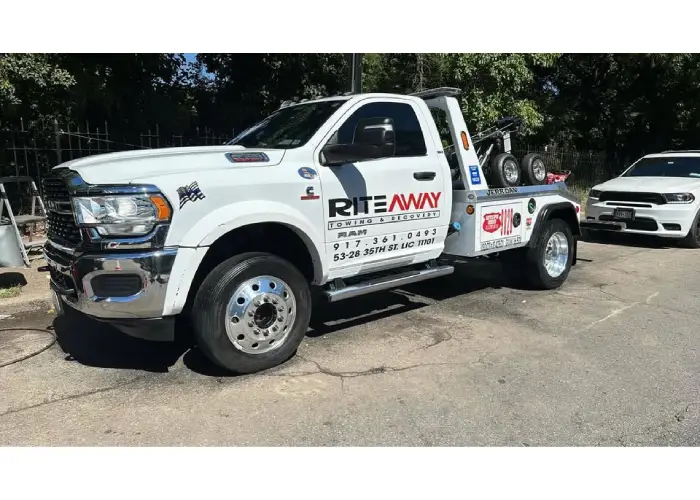 heavy duty tow truck queens